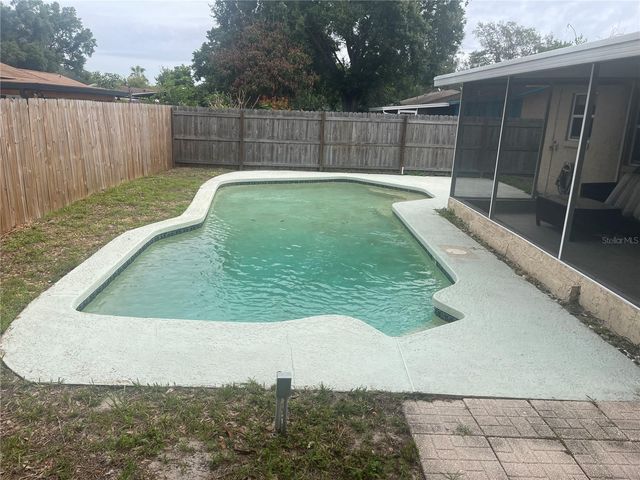 906 ESSEX ROAD, Brandon, FL 33510