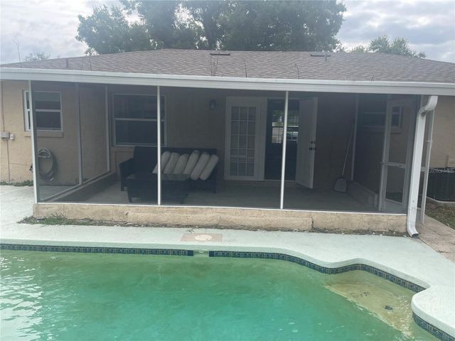 906 ESSEX ROAD, Brandon, FL 33510