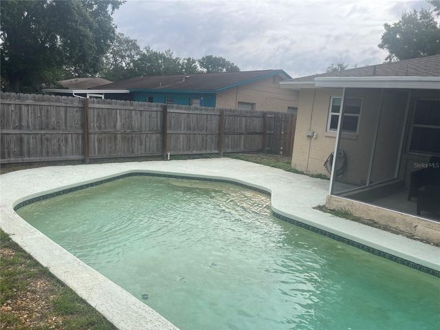 906 ESSEX ROAD, Brandon, FL 33510