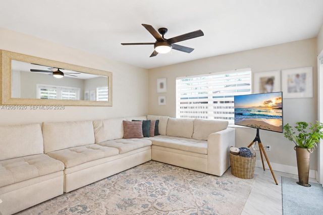 11980 SW 99th Street, Miami, FL 33186