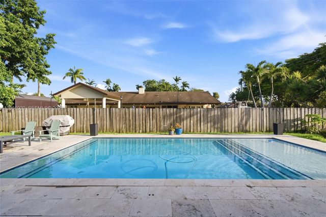 11980 SW 99th Street, Miami, FL 33186