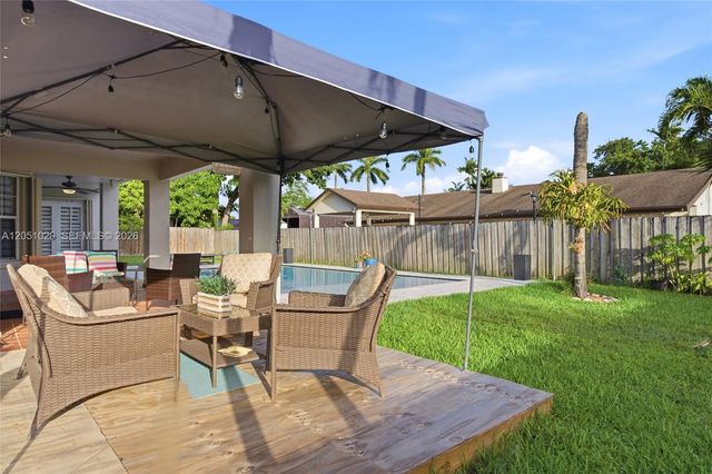 11980 SW 99th Street, Miami, FL 33186