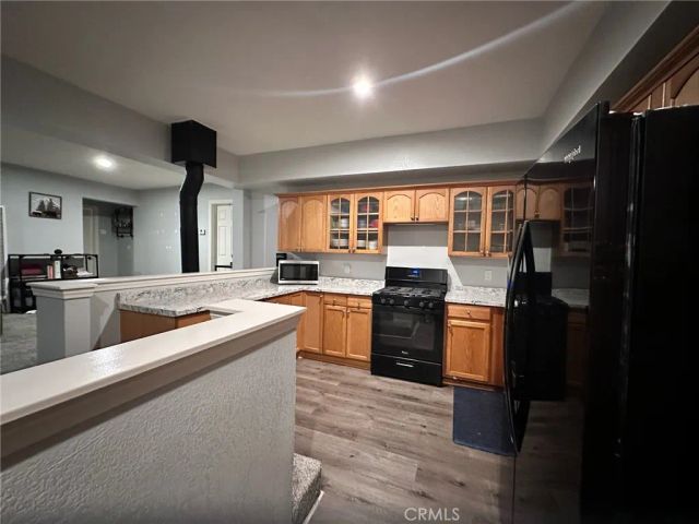 23995 Scenic Dr, Crestline, CA 92325