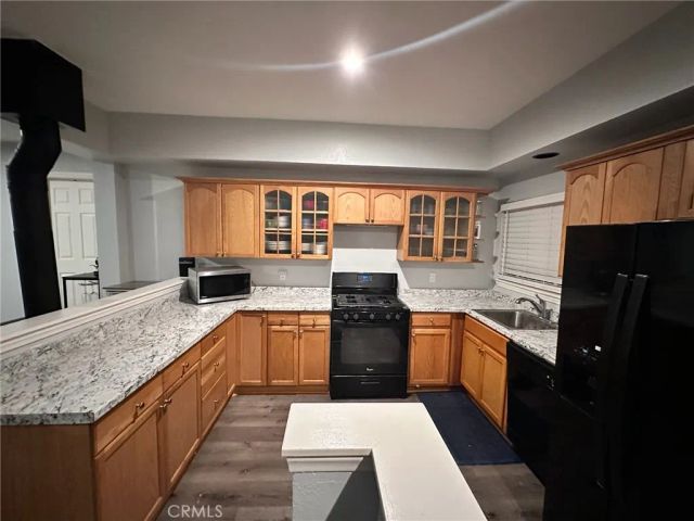 23995 Scenic Dr, Crestline, CA 92325