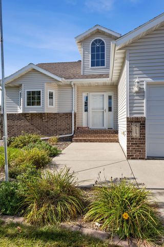 512 9th Street NE, Dilworth, MN 56529