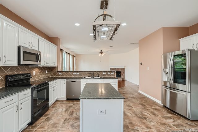 1223 SAND WEDGE, San Antonio, TX 78258