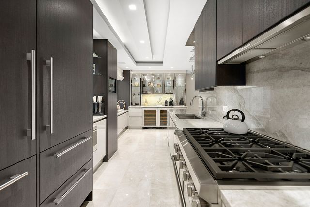 303 E 57TH Street 25GH, New York City, NY 10022