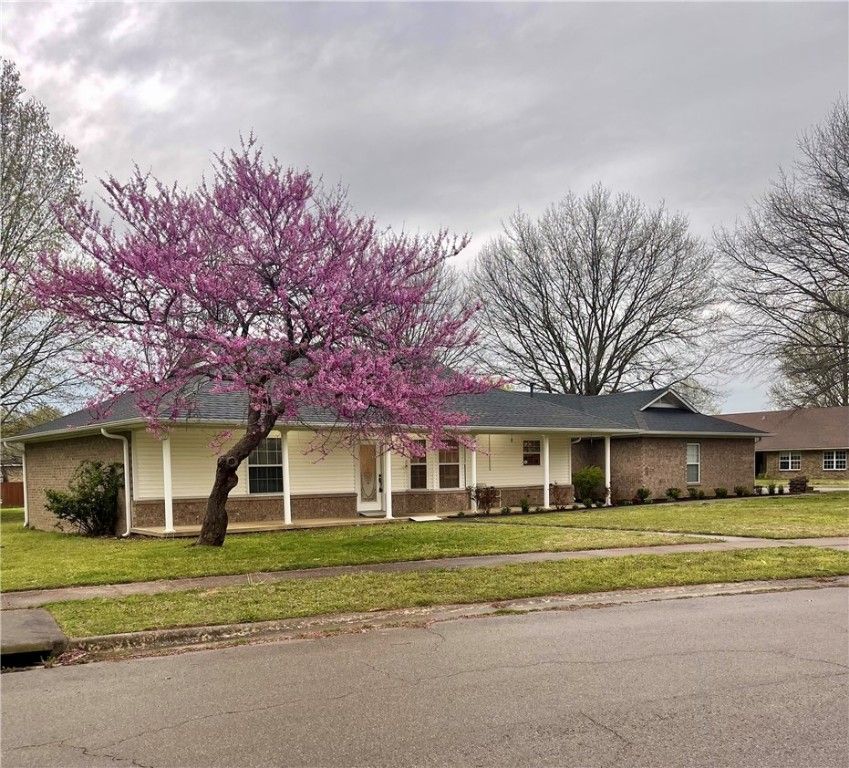 601-603 Westwood Avenue, Prairie Grove, AR 72753