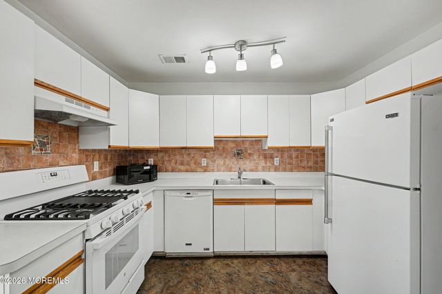 5 Village Place, Neptune City, NJ 07753