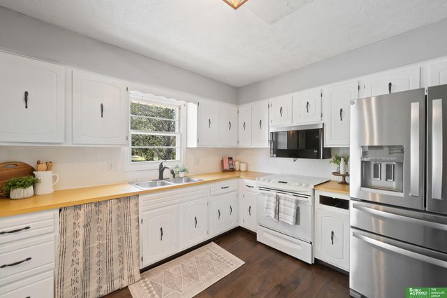 13401 Glenn Street, Omaha, NE 68138