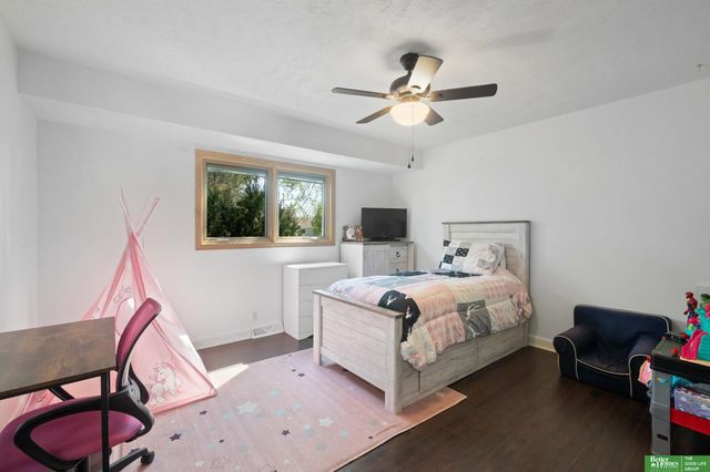 13401 Glenn Street, Omaha, NE 68138