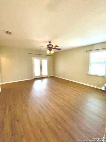 12123 Luckey, San Antonio, TX 78252
