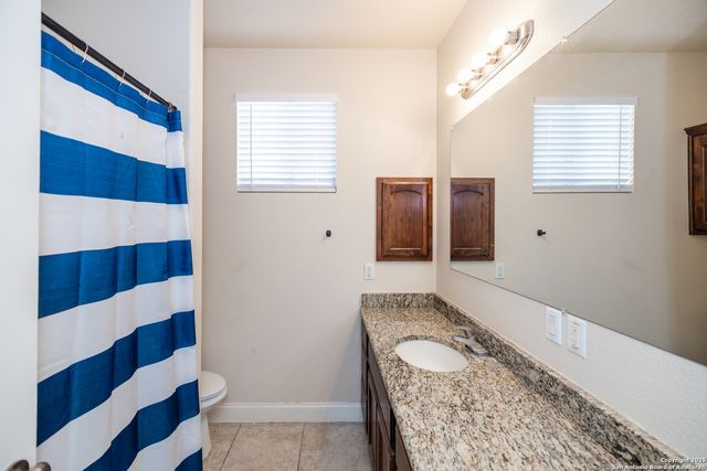 1026 Avenue H, Poteet, TX 78065