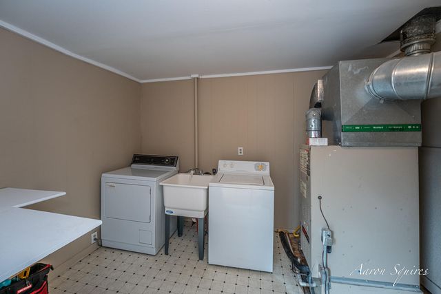 2163 Galewood Avenue SW, Wyoming, MI 49509