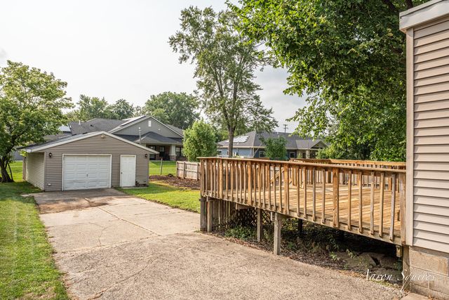 2163 Galewood Avenue SW, Wyoming, MI 49509