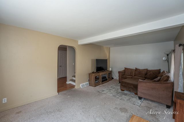 2163 Galewood Avenue SW, Wyoming, MI 49509