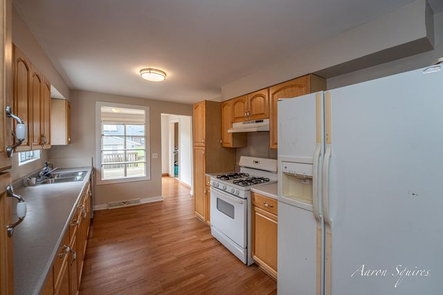 2163 Galewood Avenue SW, Wyoming, MI 49509