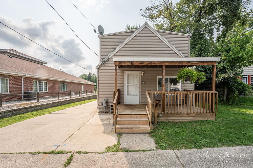 2163 Galewood Avenue SW, Wyoming, MI 49509