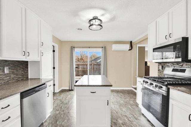 33811 Bohner DRIVE, Burlington, WI 53105