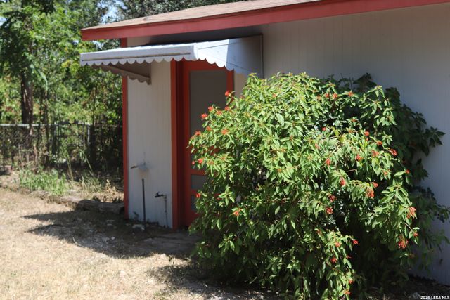 1327 VANDERBILT ST, San Antonio, TX 78210