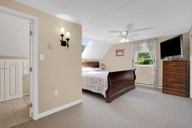55 Southampton Rd, Westhampton, MA 01027