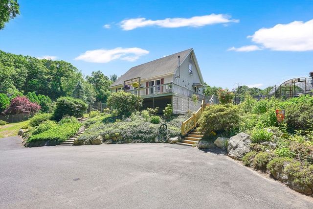 55 Southampton Rd, Westhampton, MA 01027