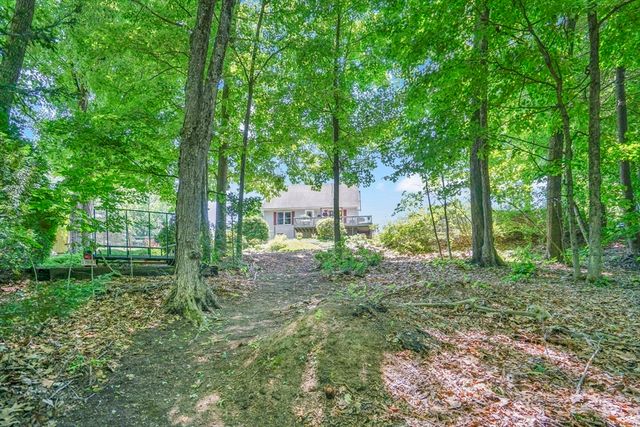 55 Southampton Rd, Westhampton, MA 01027