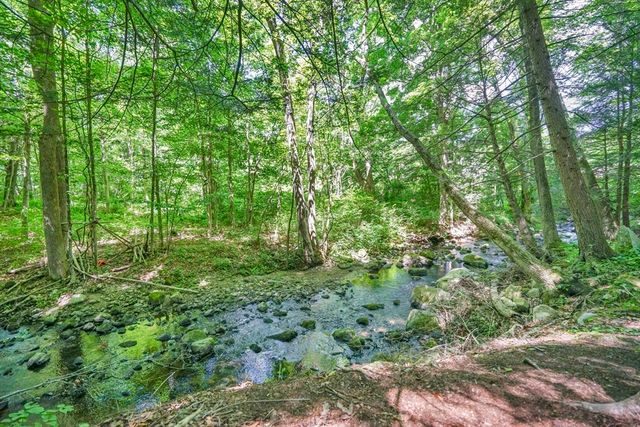 55 Southampton Rd, Westhampton, MA 01027