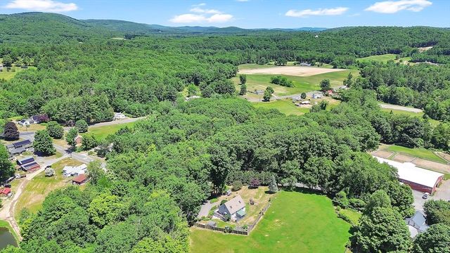 55 Southampton Rd, Westhampton, MA 01027