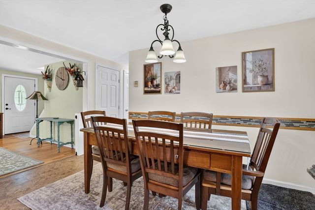 55 Southampton Rd, Westhampton, MA 01027