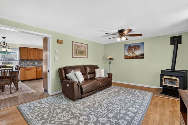 55 Southampton Rd, Westhampton, MA 01027