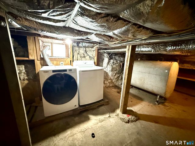 42 Wells Avenue, Shelton, CT 06484