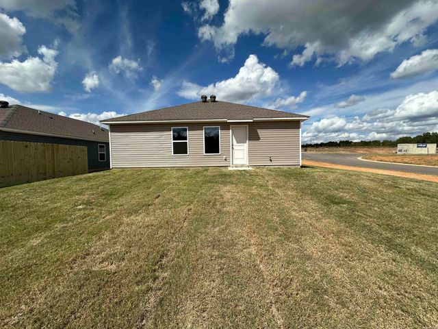 8001 Chesapeake Trail, Bauxite, AR 72011