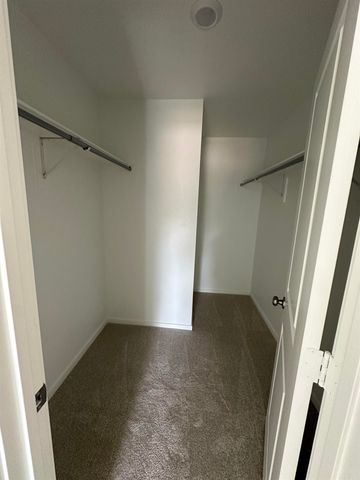8001 Chesapeake Trail, Bauxite, AR 72011