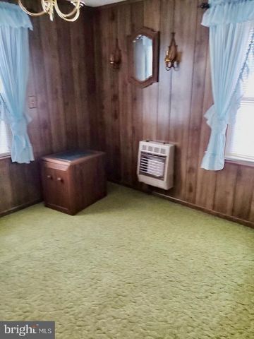 7158 BUNTING RD, Chincoteague Island, VA 23336