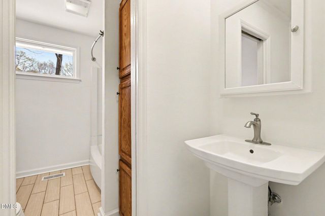 407 Hickory Drive, Chapel Hill, NC 27517