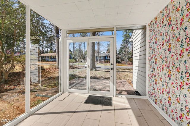 407 Hickory Drive, Chapel Hill, NC 27517