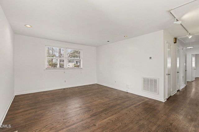 407 Hickory Drive, Chapel Hill, NC 27517