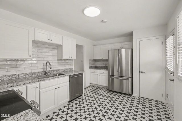 407 Hickory Drive, Chapel Hill, NC 27517