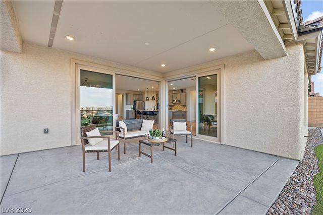 6502 Corsari Ridge Street, Las Vegas, NV 89166