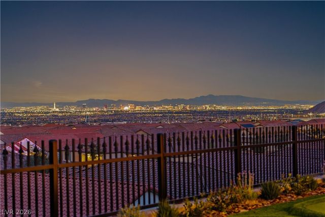 6502 Corsari Ridge Street, Las Vegas, NV 89166
