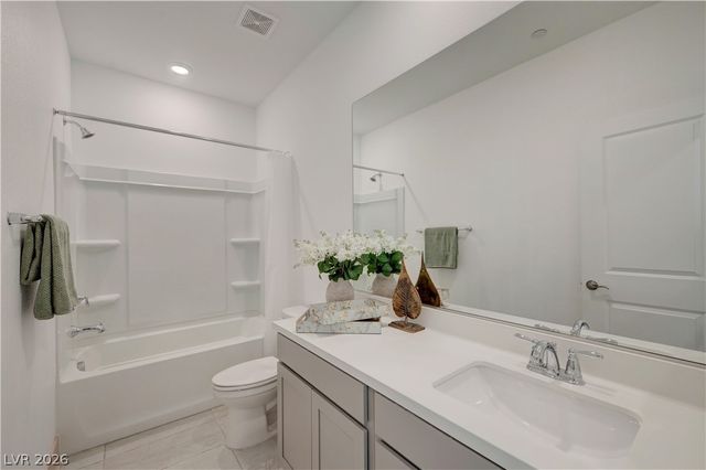 6502 Corsari Ridge Street, Las Vegas, NV 89166