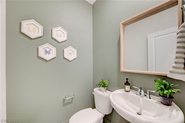 6502 Corsari Ridge Street, Las Vegas, NV 89166