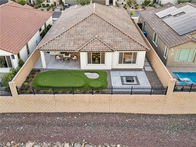 6502 Corsari Ridge Street, Las Vegas, NV 89166
