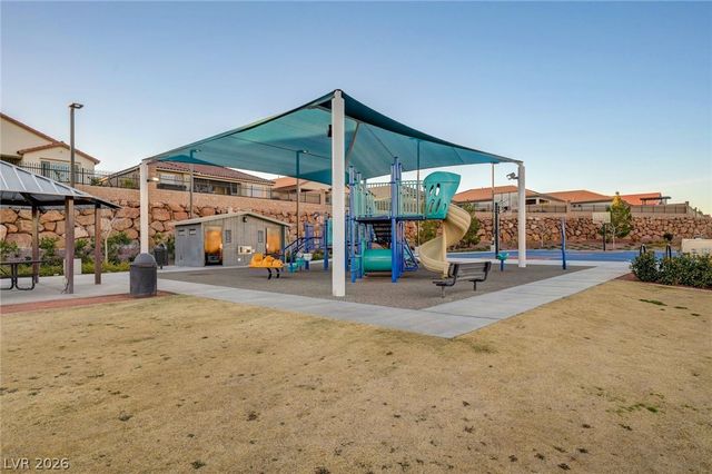 6502 Corsari Ridge Street, Las Vegas, NV 89166