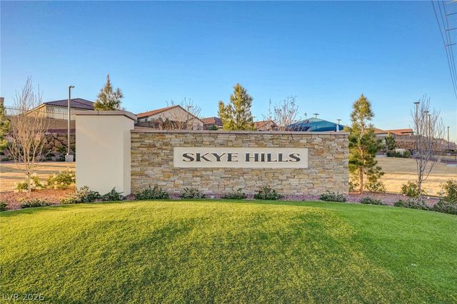 6502 Corsari Ridge Street, Las Vegas, NV 89166