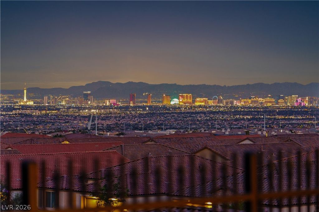 6502 Corsari Ridge Street, Las Vegas, NV 89166