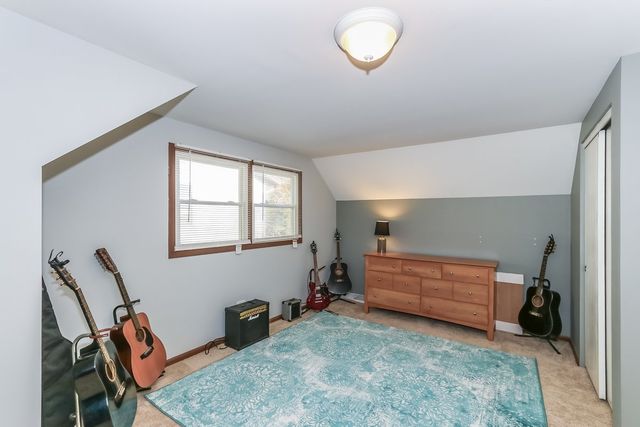 520 N Lyle Avenue, Elgin, IL 60123