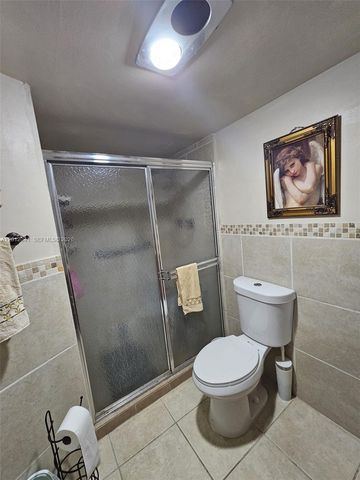 1670 NE 191st St 109-3, Miami, FL 33179