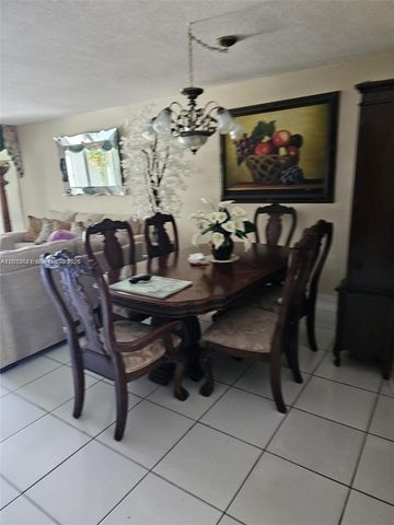 1670 NE 191st St 109-3, Miami, FL 33179